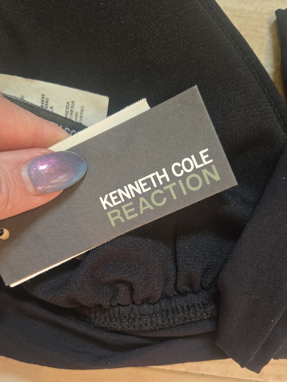 New Kenneth Cole Reaction Black Banded Ruffle Halter Bikini Top - Picture 7 of 9